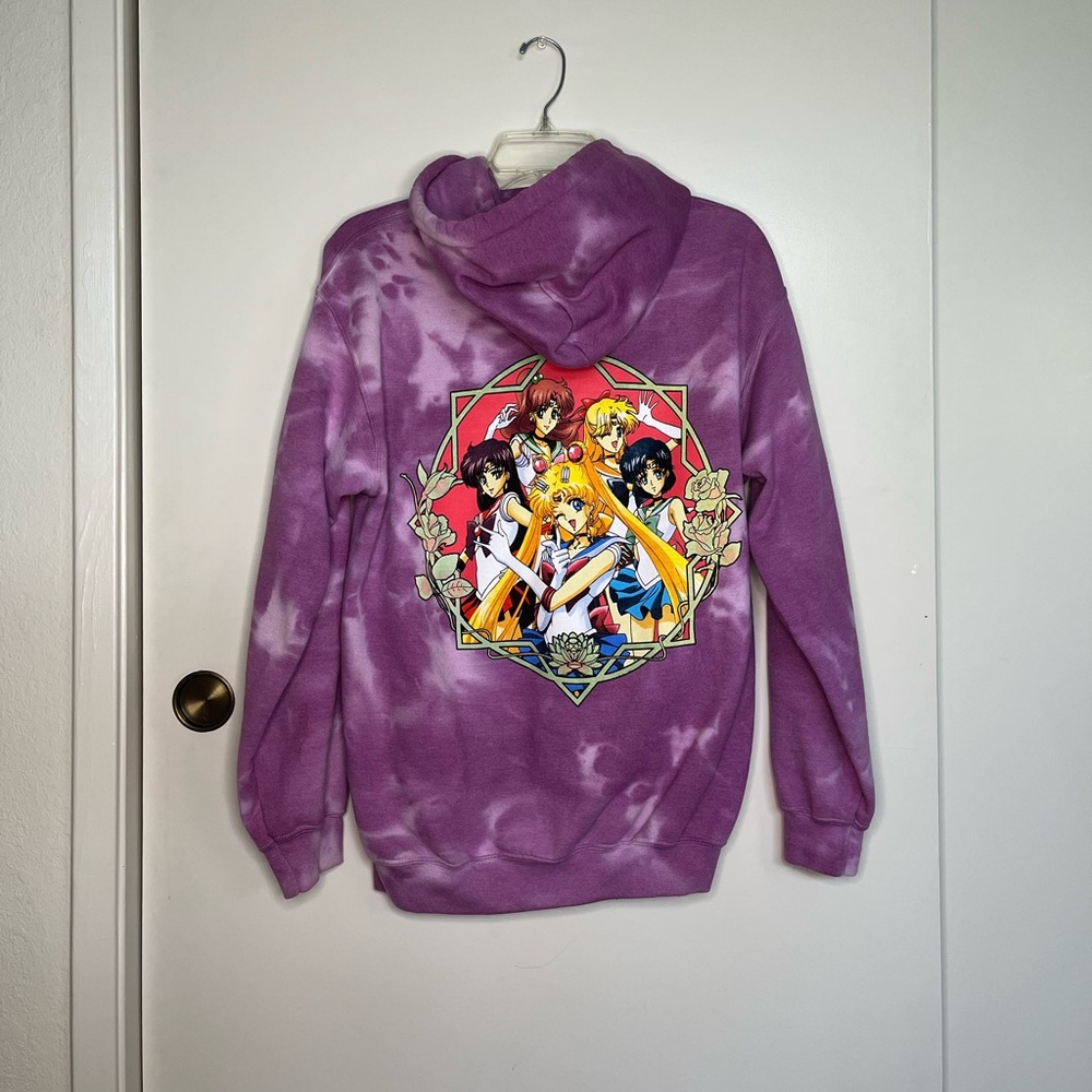 “Sailor Moon Crystal” hoodie